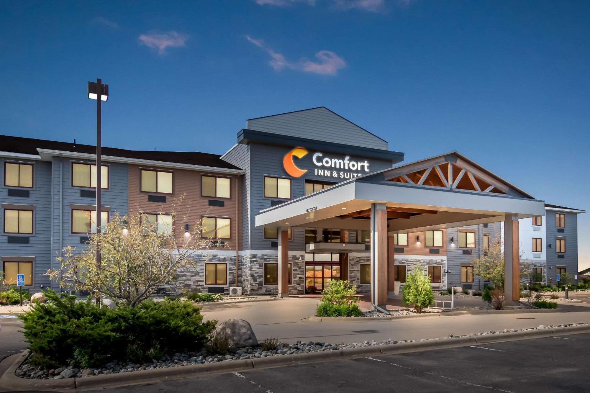 Comfort Inn & Suites Mountain Iron And Virginia Exterior foto